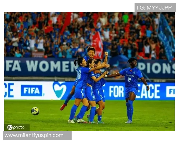 武汉女足主帅分析五线作战挑战强调奥克兰联身体素质与侵略性优势 武汉女足主帅分析五线作战挑战强调奥克兰联身体素质与侵略性优势