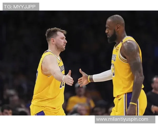 东契奇谈与詹姆斯默契提升彼此理解更深刻共同追求胜利